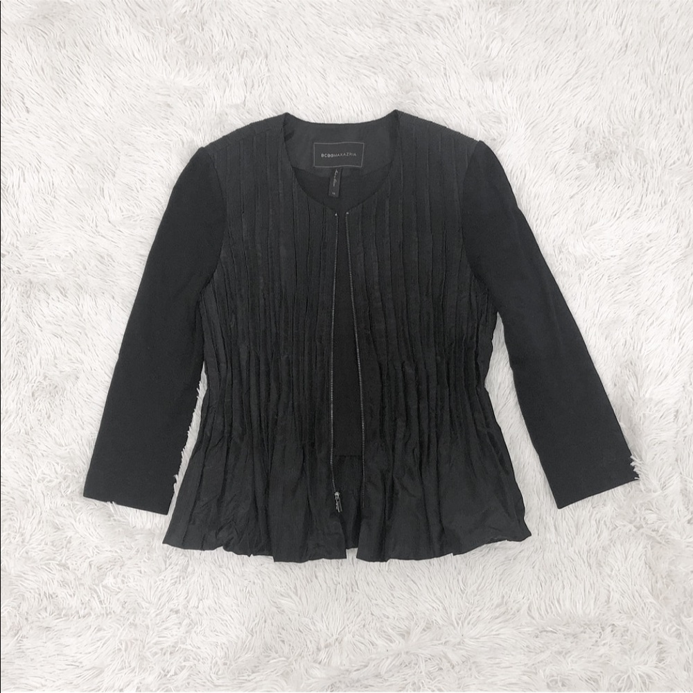 Bcbg Maxazria zipper blazer